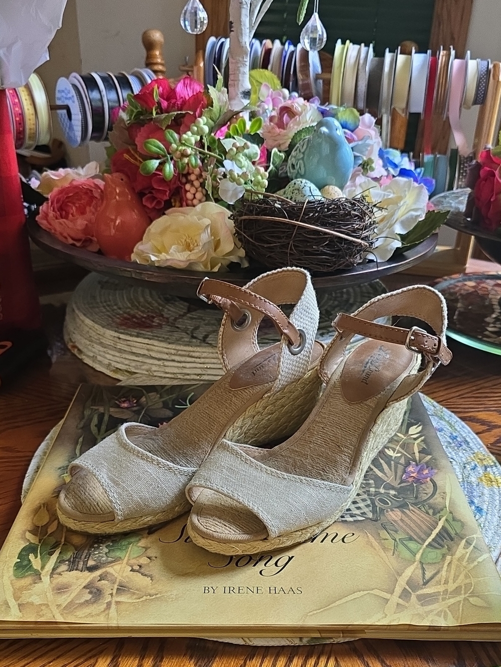Lucky Brand Wedge Sandals - Picture 2 of 10